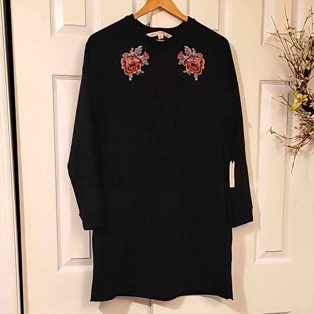 Black and Burgundy Floral Embroidered Sweatshirt Dress, 60% Cotton.